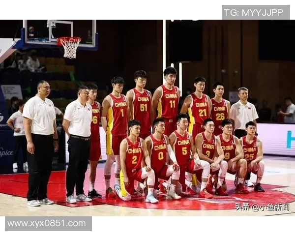 男篮世预赛精彩对决意大利迎战匈牙利全力争胜展现实力